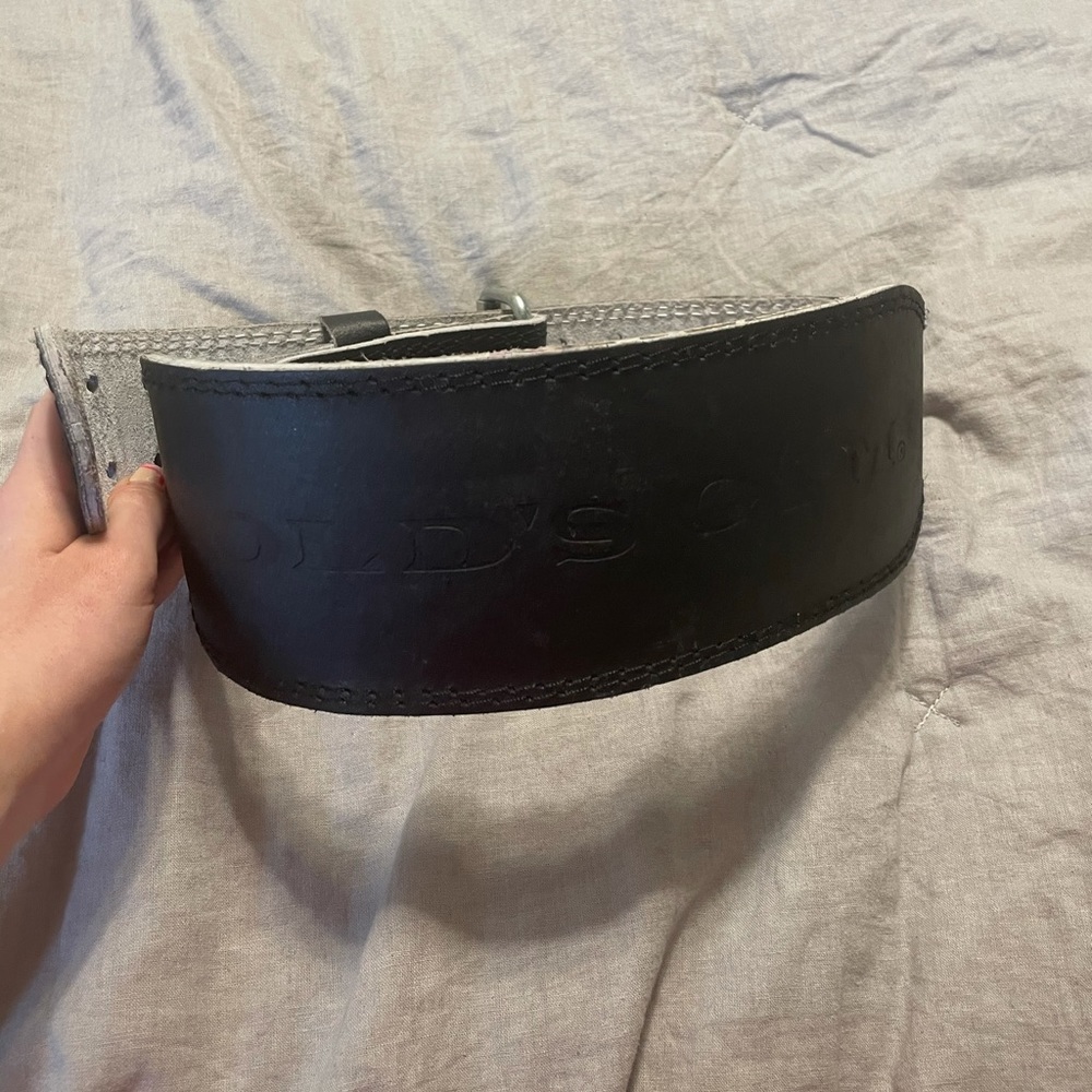 Gold's Gym weight lifting belt